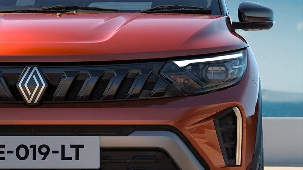 Renault Triber - nova assinatura LED 